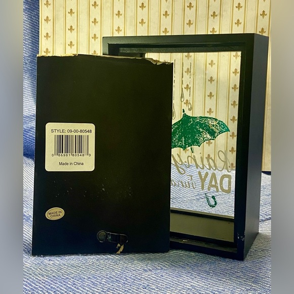 🍀 3/$15 Sleek Black Shadow Box for Coins/bills - Picture 5 of 6